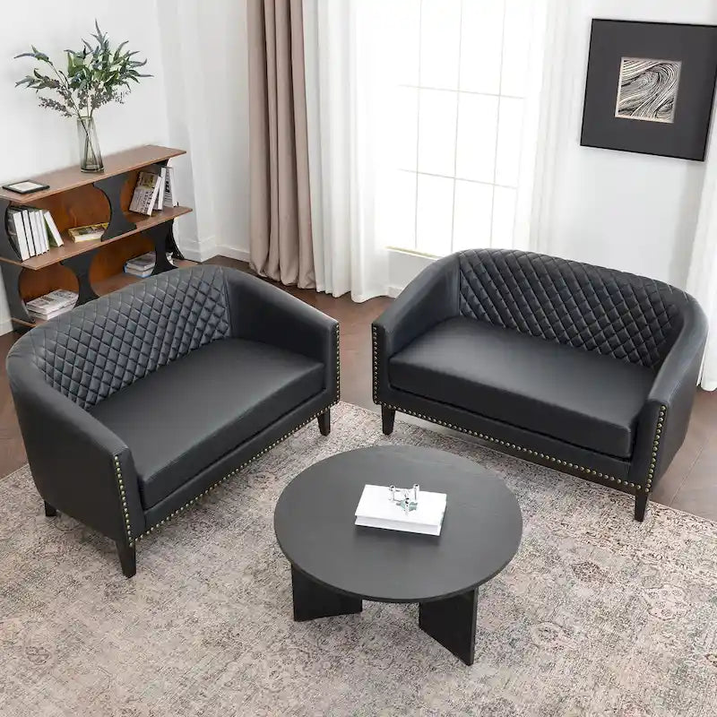 Causeuse touffetée en simili-cuir en forme de tonneau de 50" avec rivets en laiton