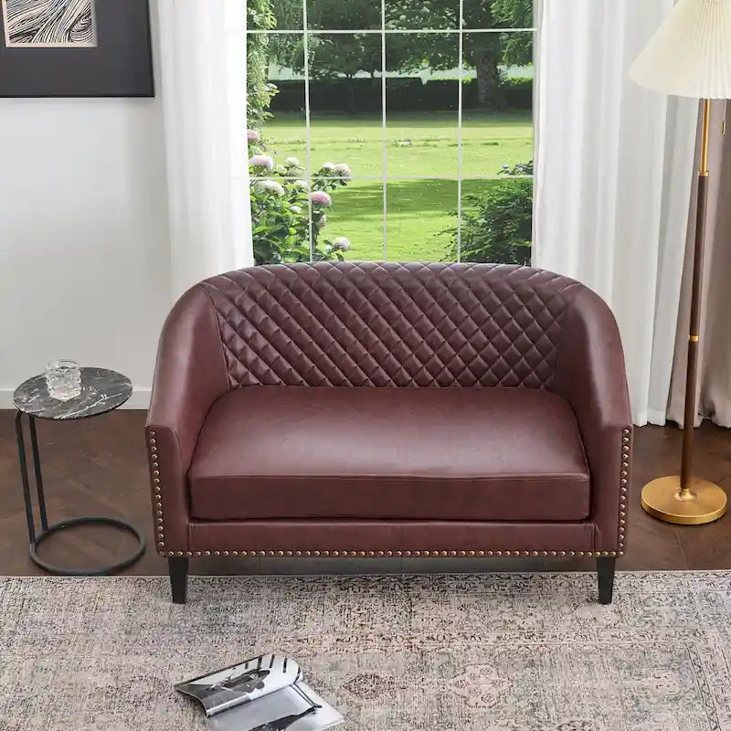 Causeuse touffetée en simili-cuir en forme de tonneau de 50" avec rivets en laiton